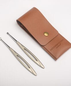 Alternative view of Ear cleaning - MA040